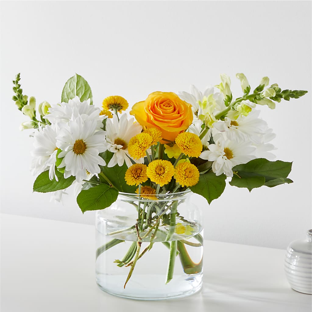 Sun Salutation Bouquet – Yadilynn Flowers Llc, Orange CA
