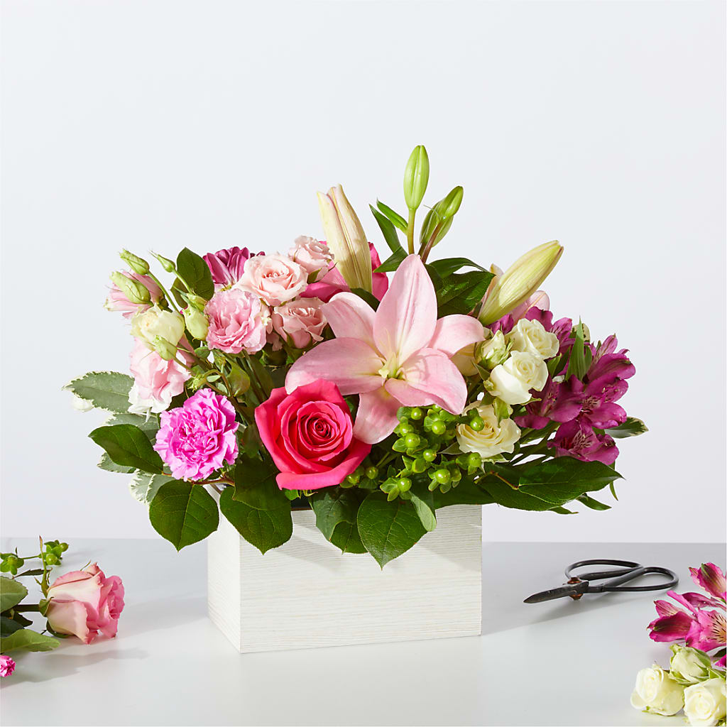Sweetberry Box – A Florist Original – Yadilynn Flowers Llc, Orange CA