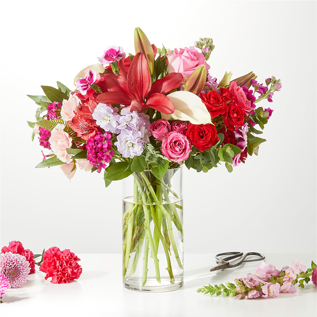 Swooning Over You - A Luxury Florist Original – Yadilynn Flowers Llc, Orange CA