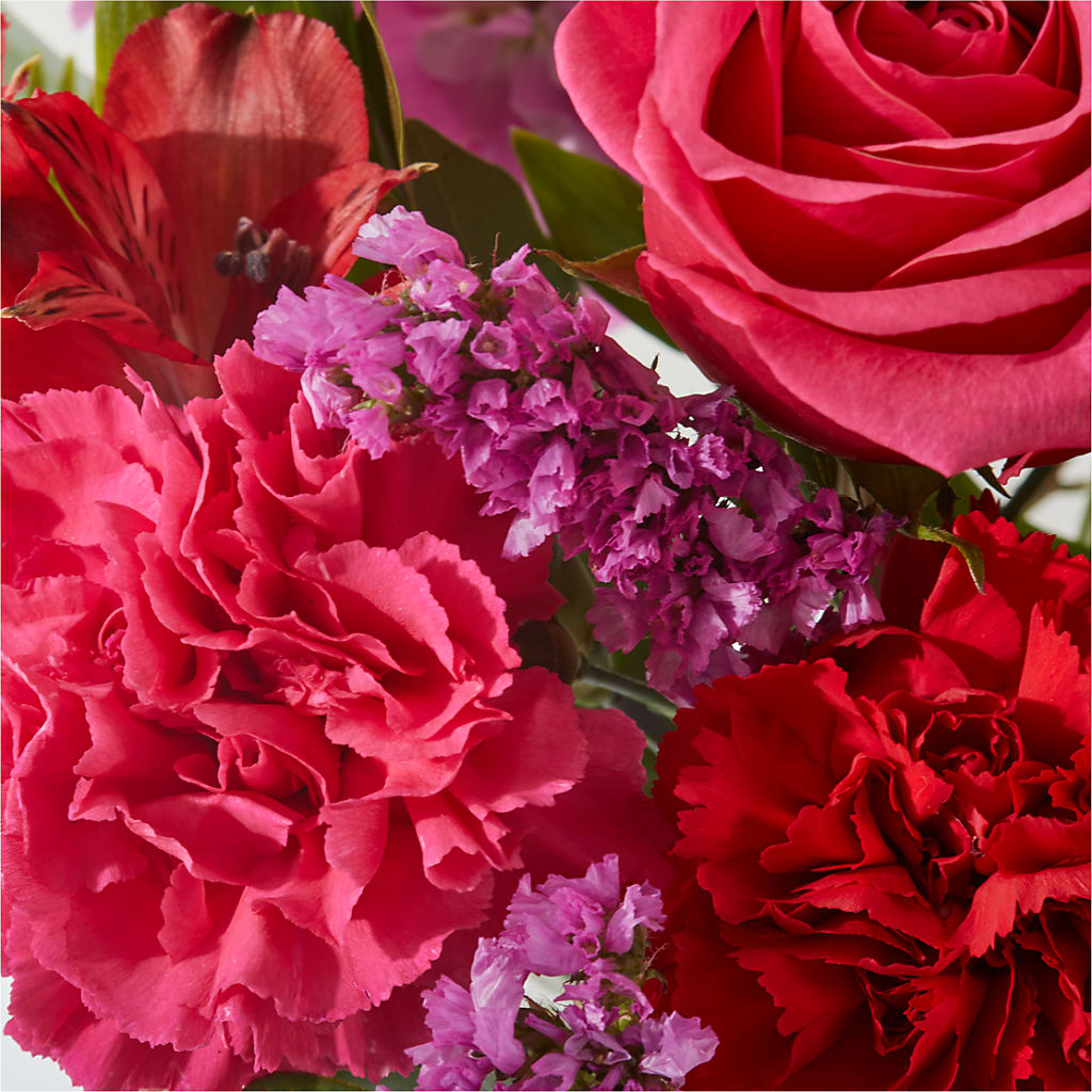 Simply the Best - A Florist Original – Yadilynn Flowers Llc, Orange CA