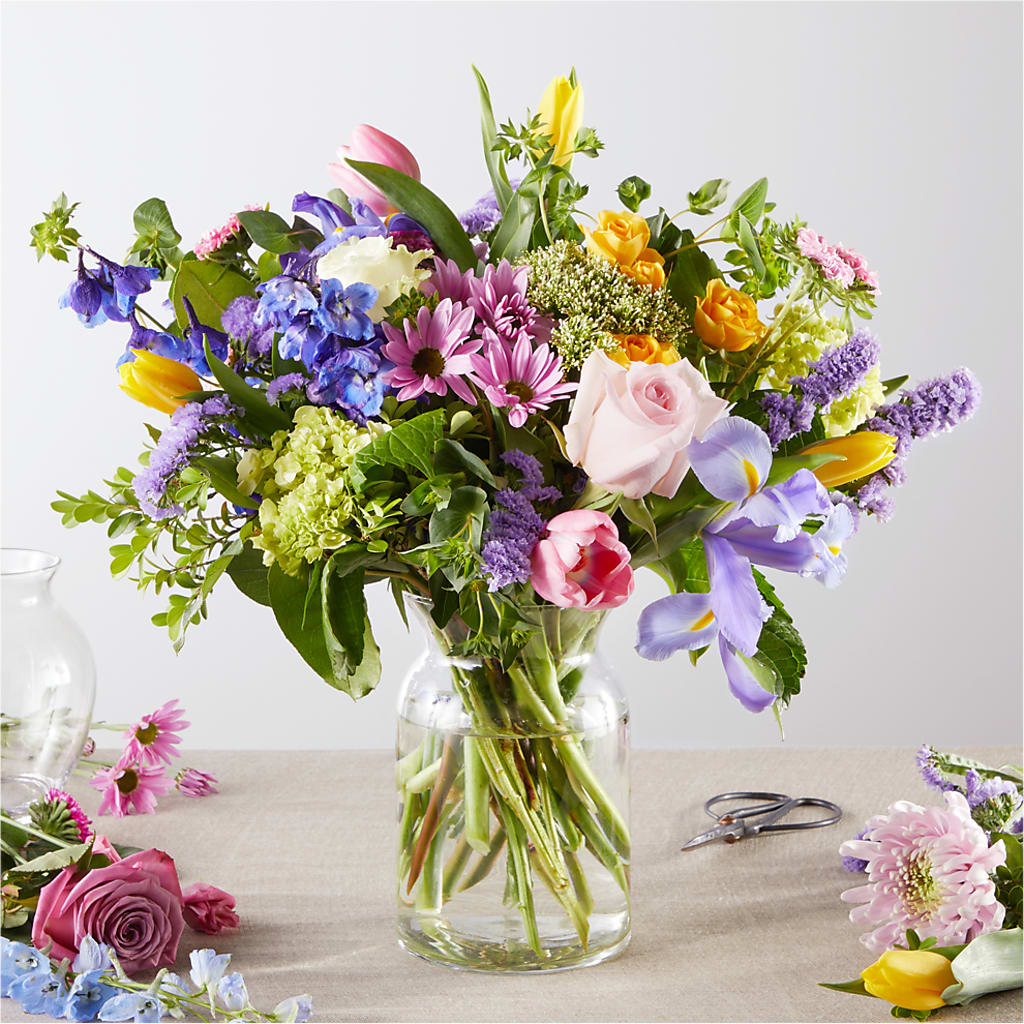 Pastel Tradition - A Florist Original – Yadilynn Flowers Llc, Orange CA