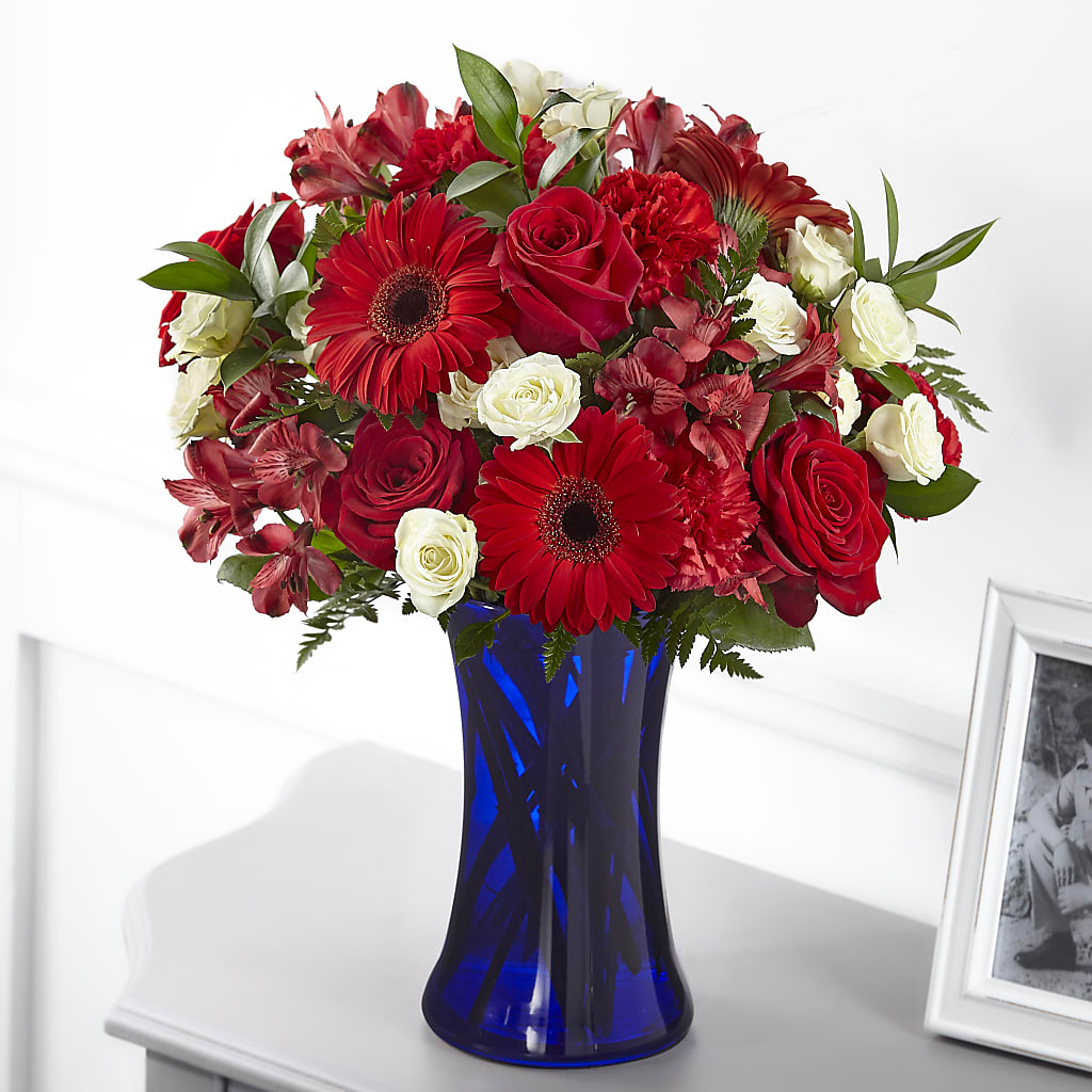 Hearts Embrace Bouquet – Yadilynn Flowers Llc, Orange CA
