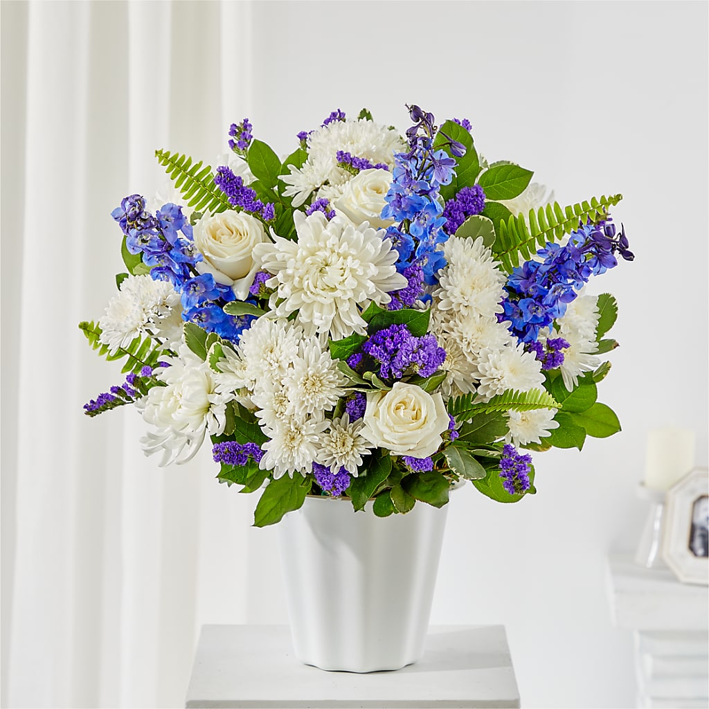 Hold Dear Tabletop Basket – Yadilynn Flowers Llc, Orange CA