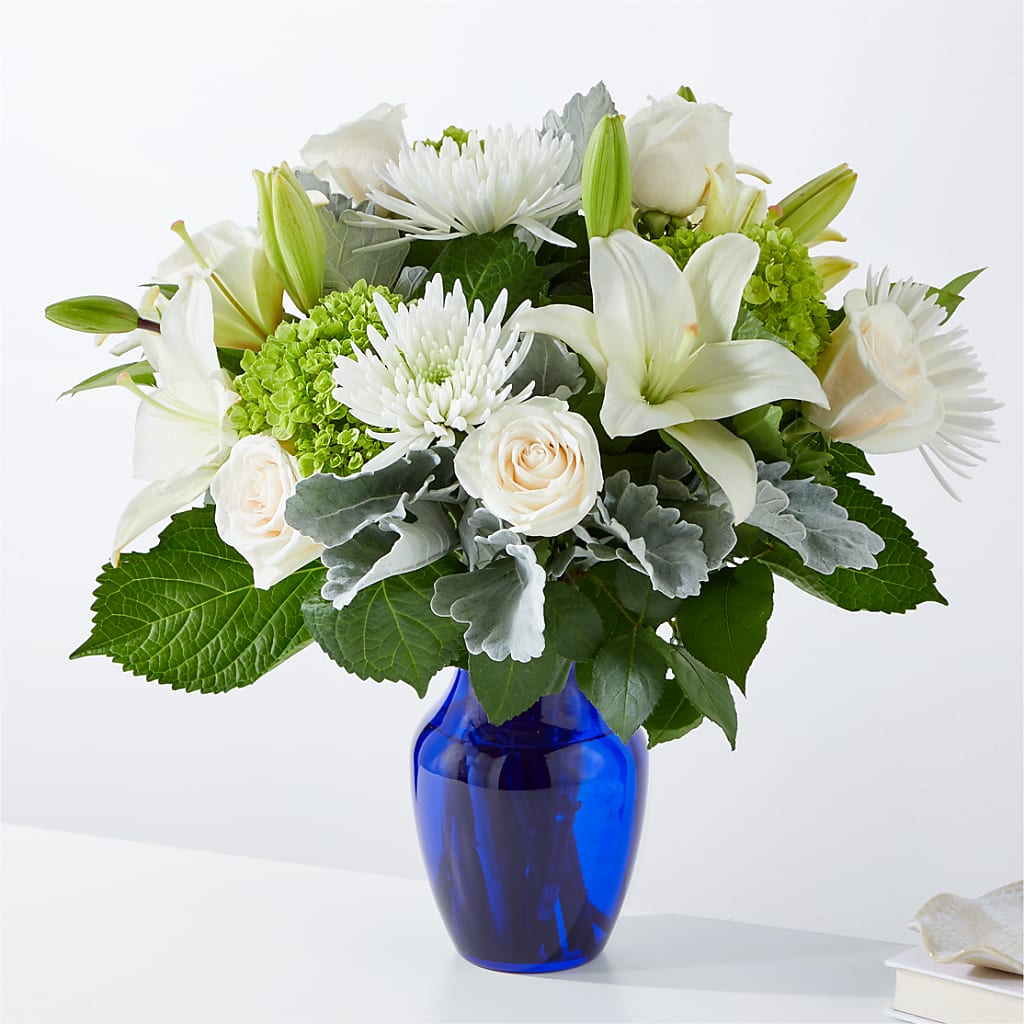 Snowy Dreams Bouquet – Yadilynn Flowers Llc, Orange CA
