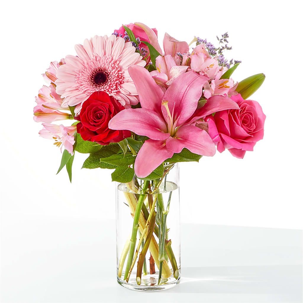 Lots of Love Bouquet – Yadilynn Flowers Llc, Orange CA
