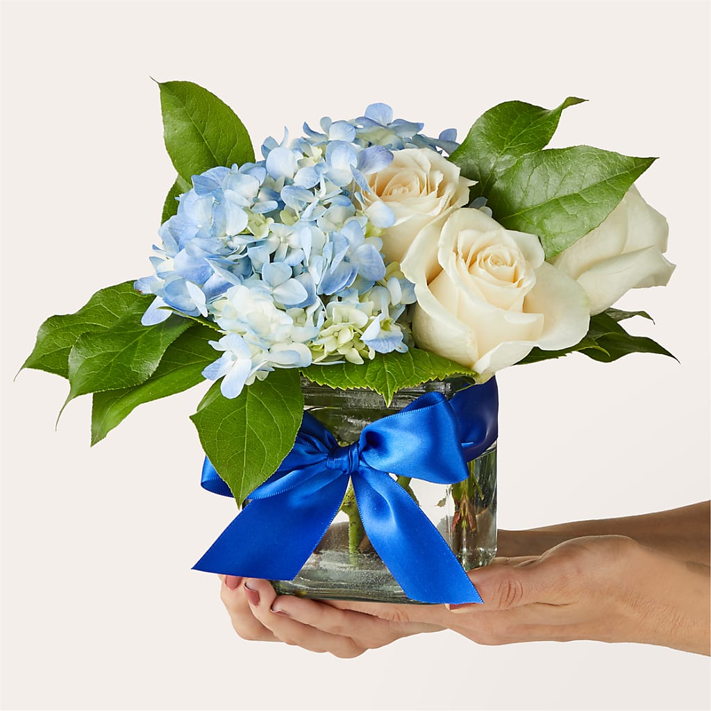 Sky Blue Delight Bouquet –  Yadilynn Flowers Llc, Orange CA