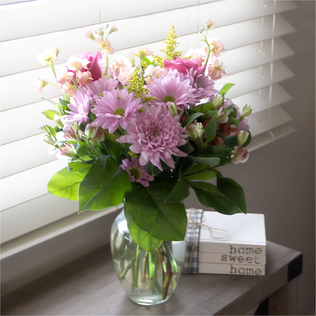 Pastel Tradition - A Florist Original –  Yadilynn Flowers Llc, Orange CA