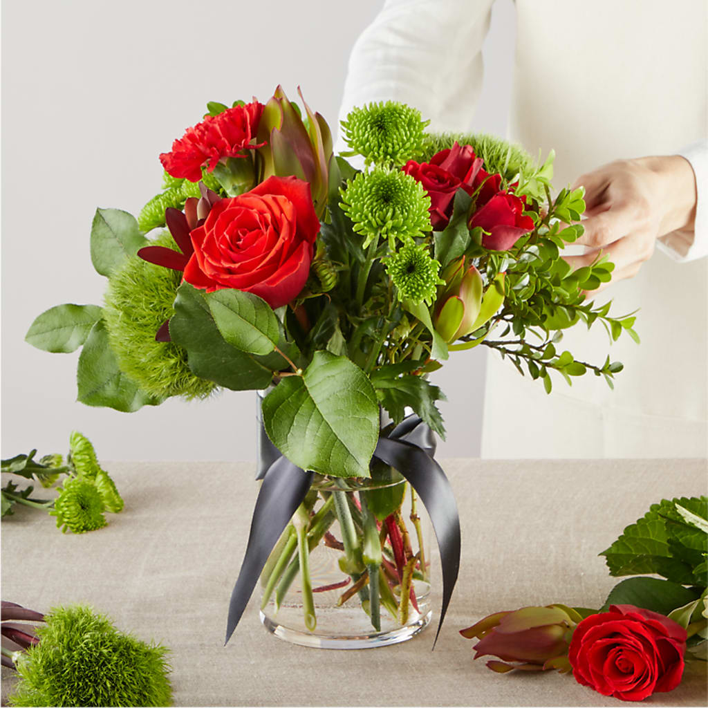Heritage Kindle – A Florist Original –  Yadilynn Flowers Llc, Orange CA