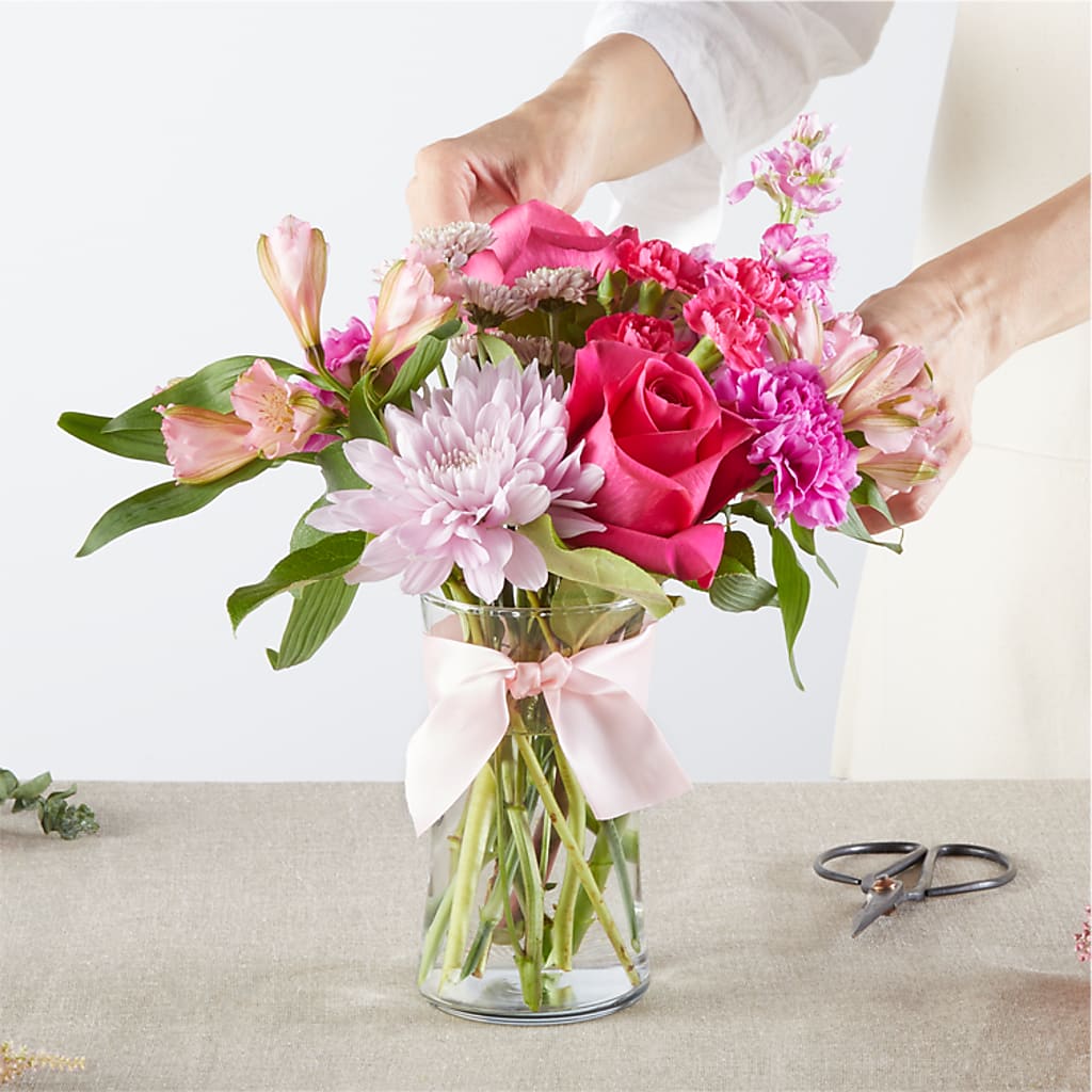 Pink Ribbon - A Florist Original –  Yadilynn Flowers Llc, Orange CA