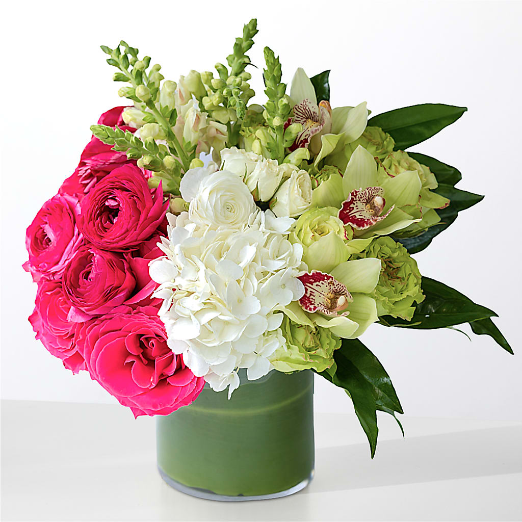 The Oasis –  Yadilynn Flowers Llc, Orange CA