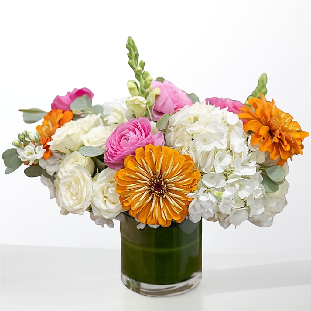 The Meet Cute –  Yadilynn Flowers Llc, Orange CA