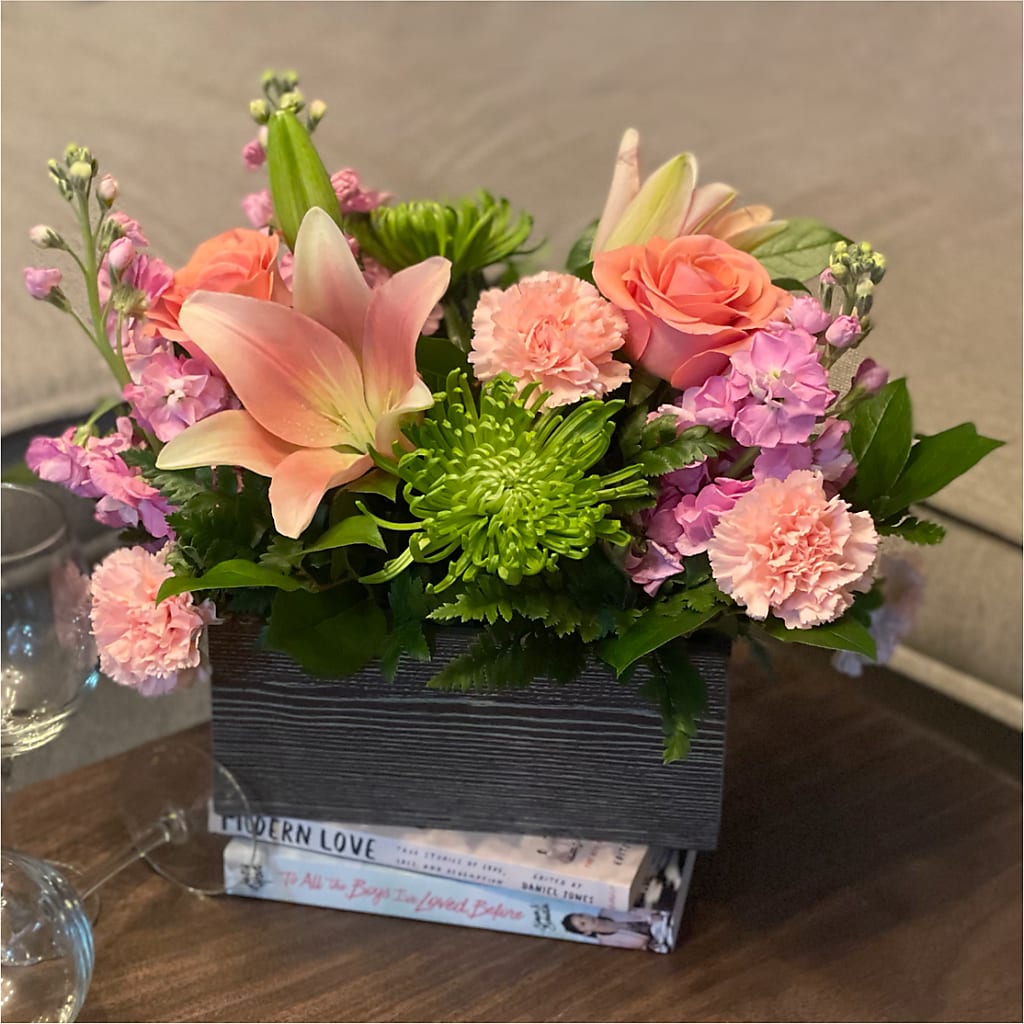 Beautiful Spirit Basket –  Yadilynn Flowers Llc, Orange CA