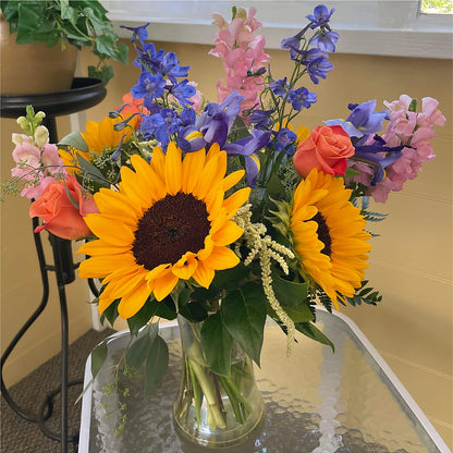 Rays of Life Bouquet –  Yadilynn Flowers Llc, Orange CA