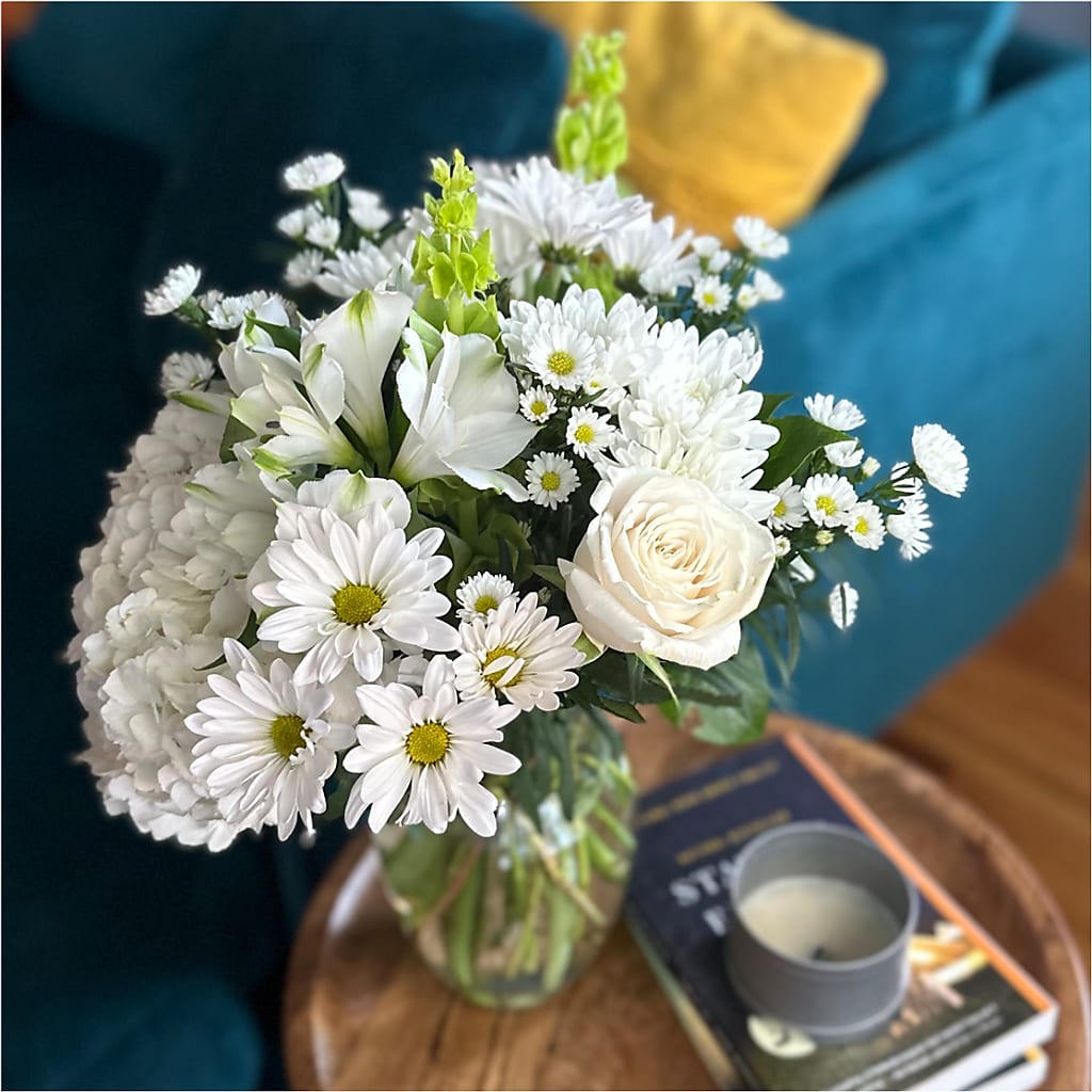 Classic Ivory – A Florist Original –  Yadilynn Flowers Llc, Orange CA