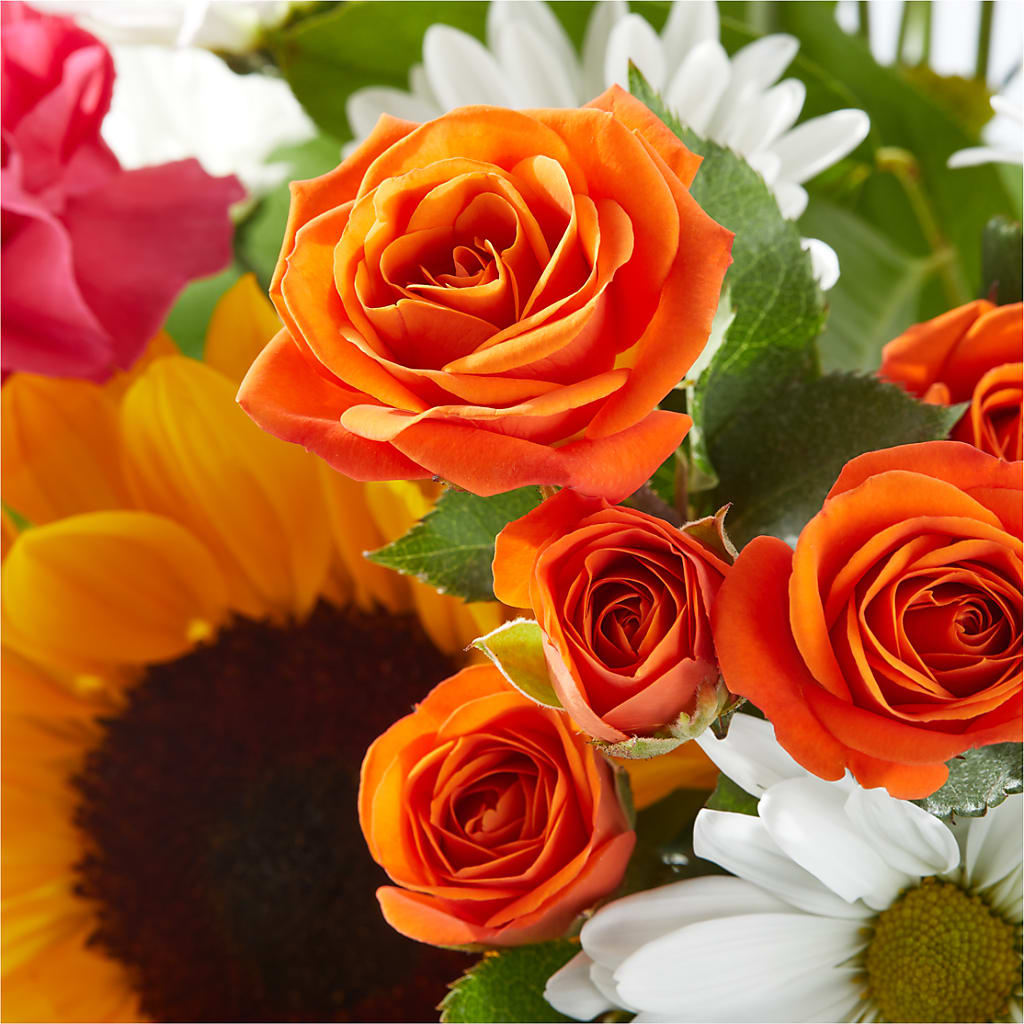 Sun-drenched Blooms Bouquet –  Yadilynn Flowers Llc, Orange CA