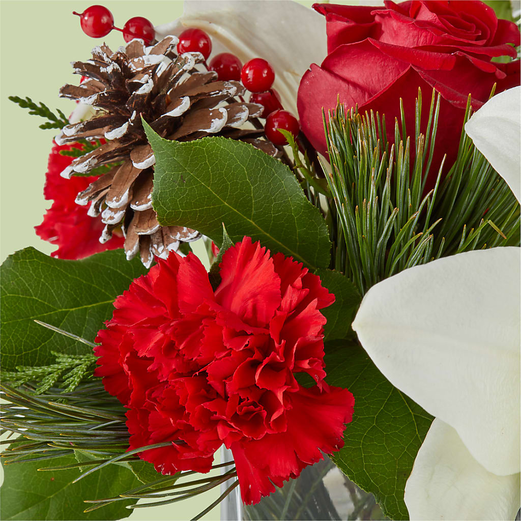 Glistening Icicles Bouquet –  Yadilynn Flowers Llc, Orange CA