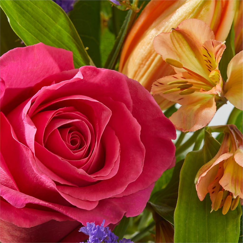 Joyful Bouquet –  Yadilynn Flowers Llc, Orange CA