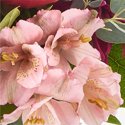 Berry Cobbler Bouquet –  Yadilynn Flowers Llc, Orange CA