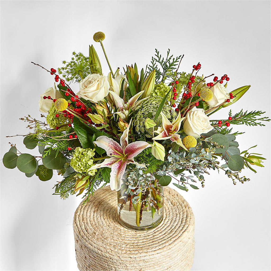 Berry & Bright Bouquet –  Yadilynn Flowers Llc, Orange CA