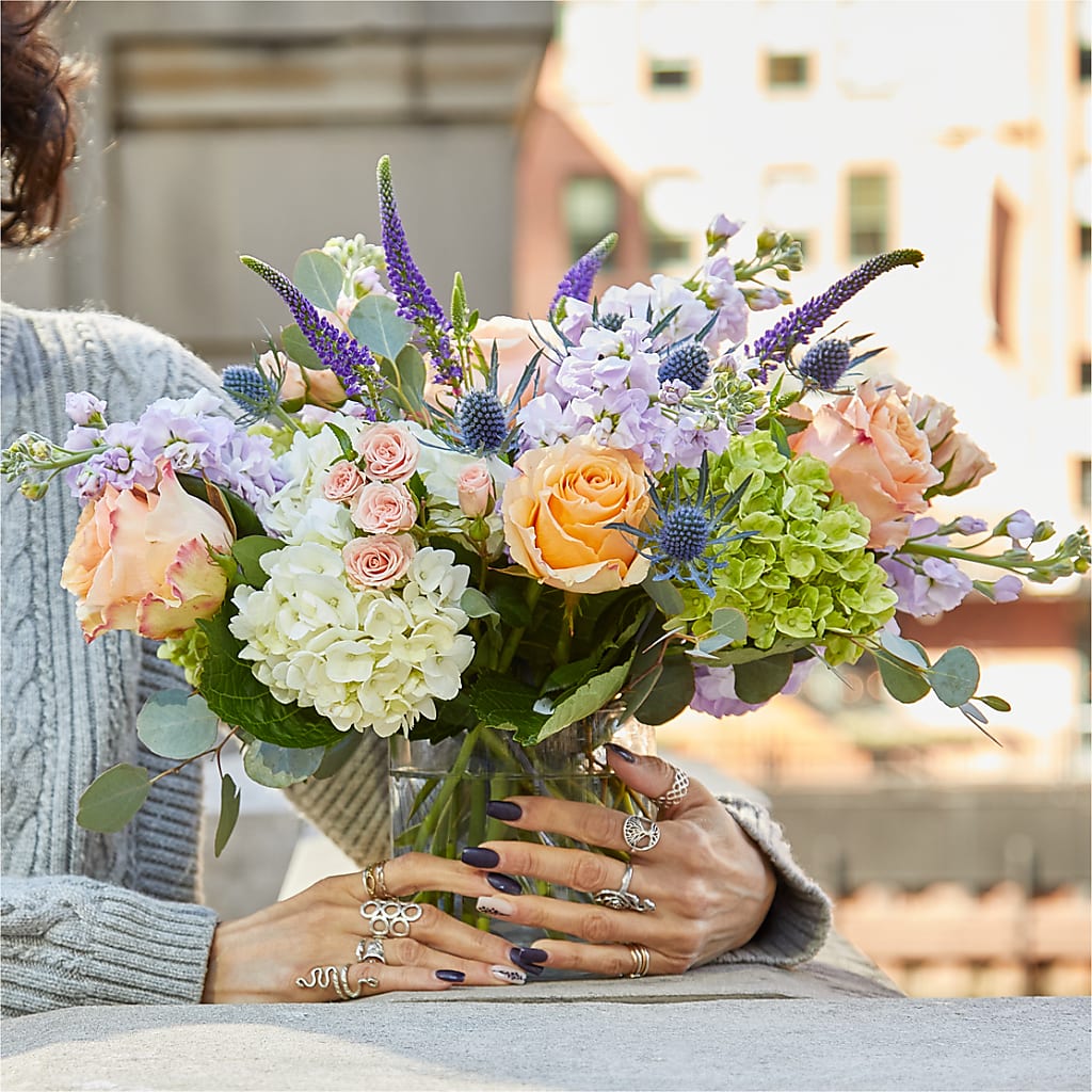 Porch Swing Bouquet –  Yadilynn Flowers Llc, Orange CA
