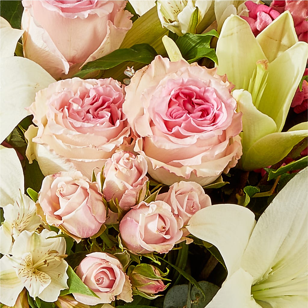 Ballet Slippers Bouquet –  Yadilynn Flowers Llc, Orange CA
