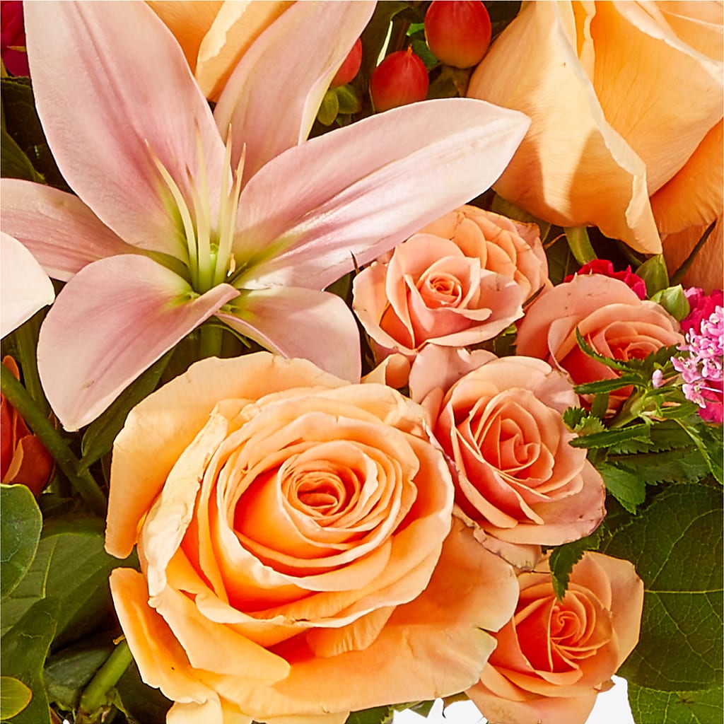 Bisous Bouquet –  Yadilynn Flowers Llc, Orange CA