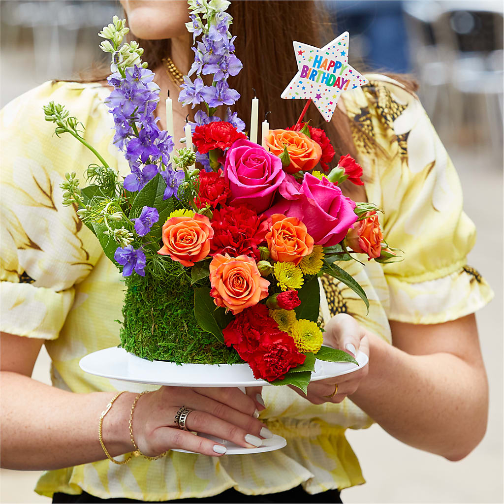 Best Year Yet Floral Cake –  Yadilynn Flowers Llc, Orange CA